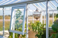 Sidevindu til Green Room Season-drivhus