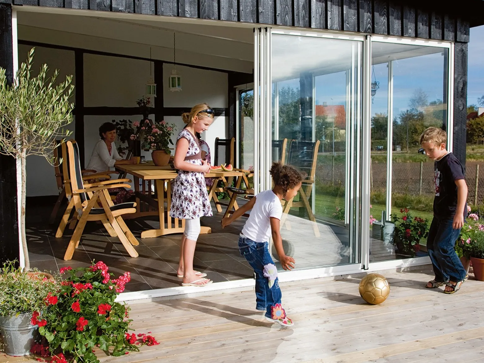 WG 25 Skyvedørsparti 4-delt